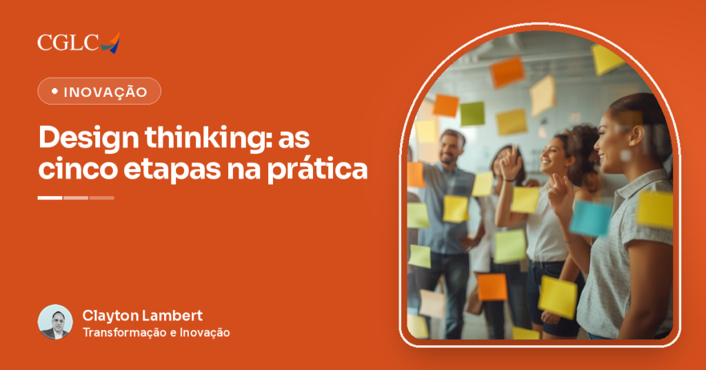 Equipe colaborando com post-its coloridos em um quadro de vidro, aplicando design thinking